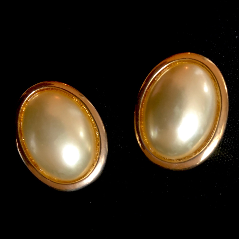 KJL vintage earrings pearl gold signed cabochons clip Kenneth Jay Lane